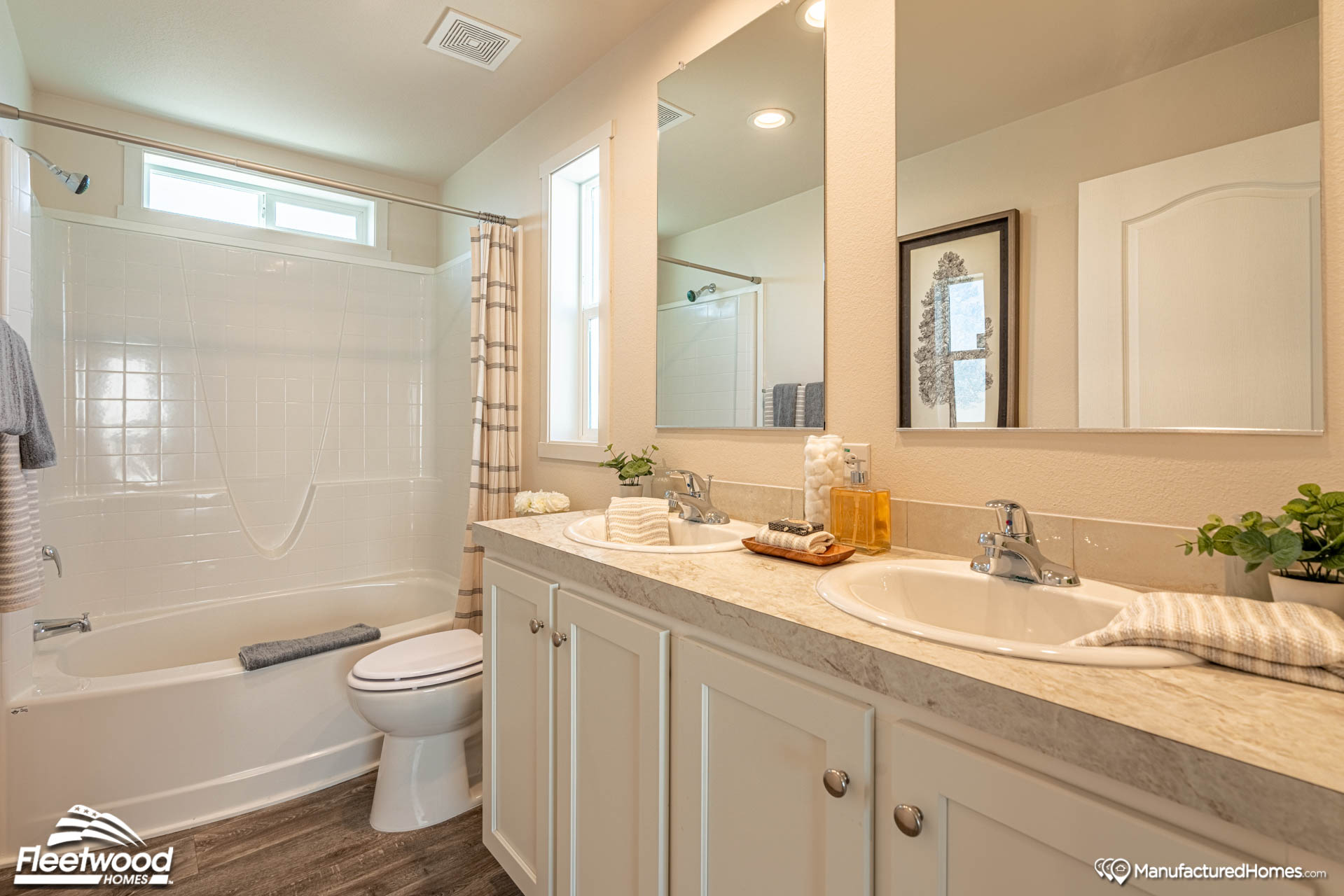 Pure Series 24483P The Grace by Fleetwood Homes Nampa Luxury Homes